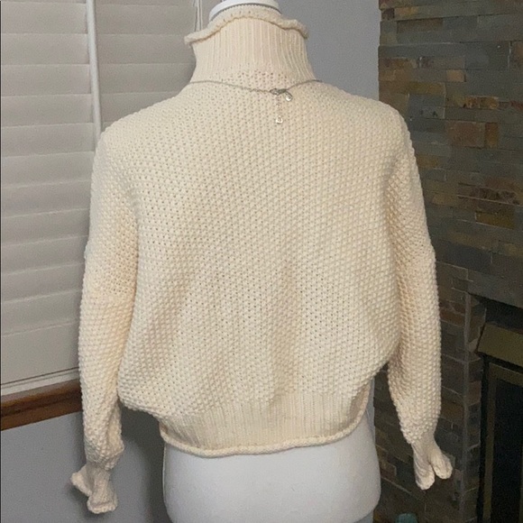 NWOT Cowl Neck, Knitted Chunky Pullover Sweater - Picture 7 of 8